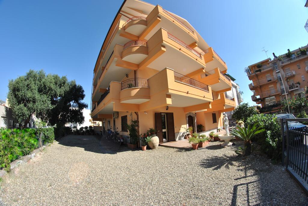 B&B Mareagro Santa Teresa Di Riva Rom bilde